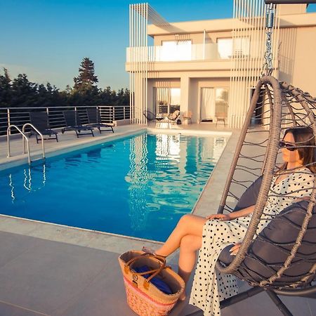 Io Luxury Pool & Hot Tub Suites Preveza Exteriér fotografie