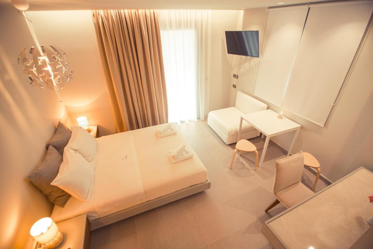 Io Luxury Pool & Hot Tub Suites Preveza Exteriér fotografie