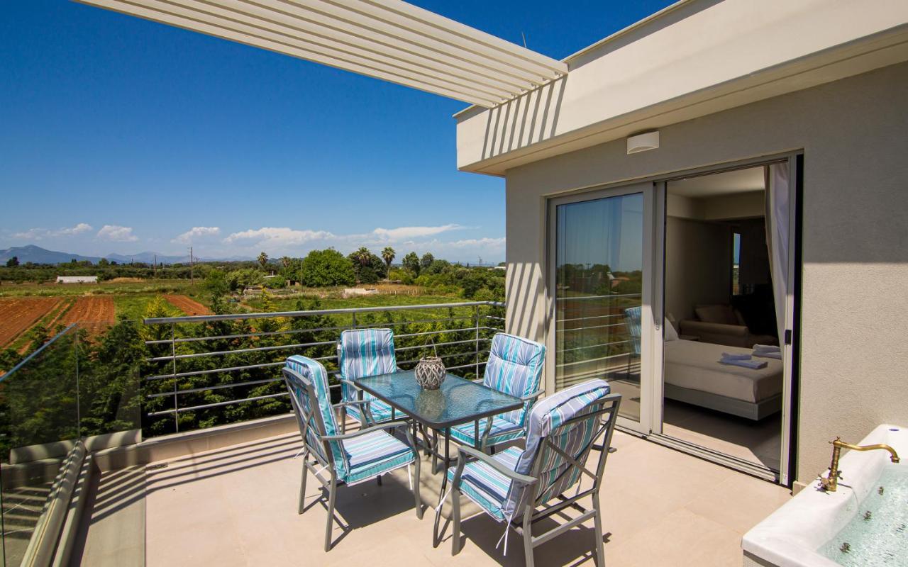 Io Luxury Pool & Hot Tub Suites Preveza Exteriér fotografie