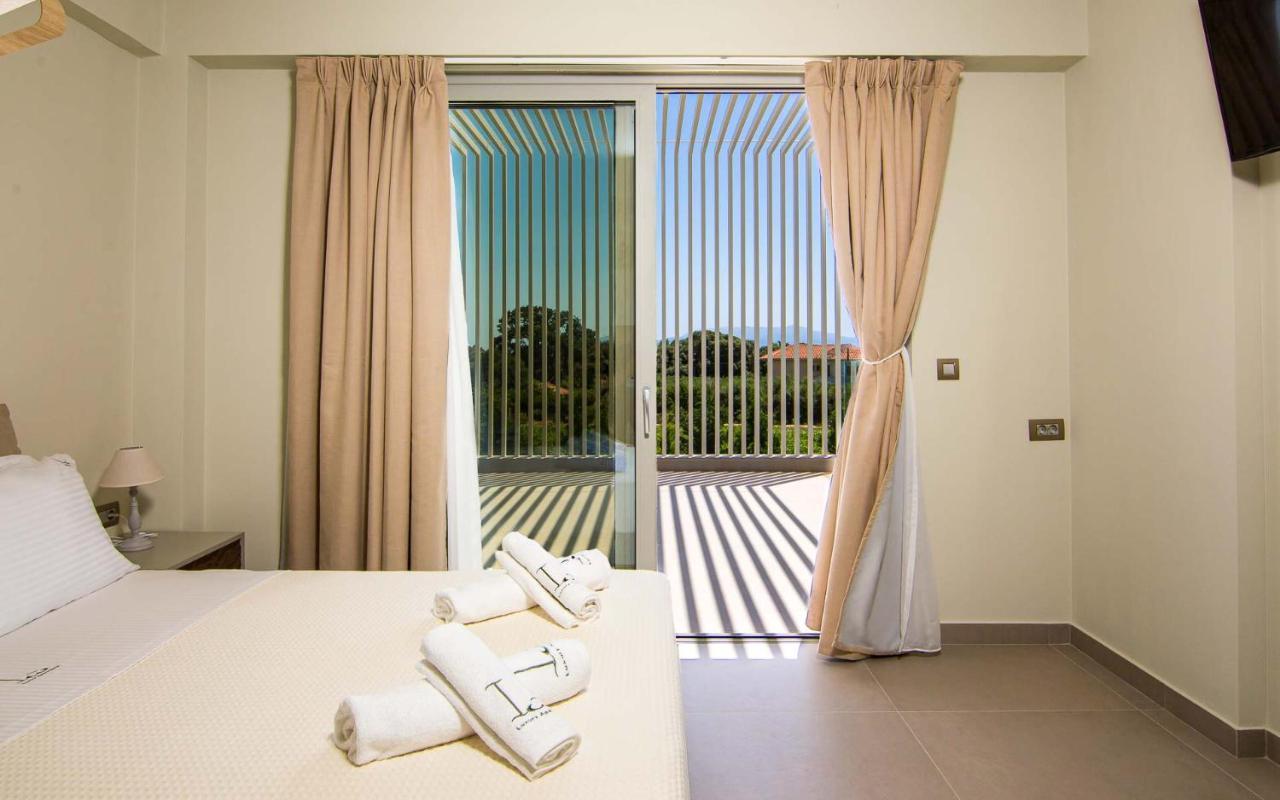 Io Luxury Pool & Hot Tub Suites Preveza Exteriér fotografie