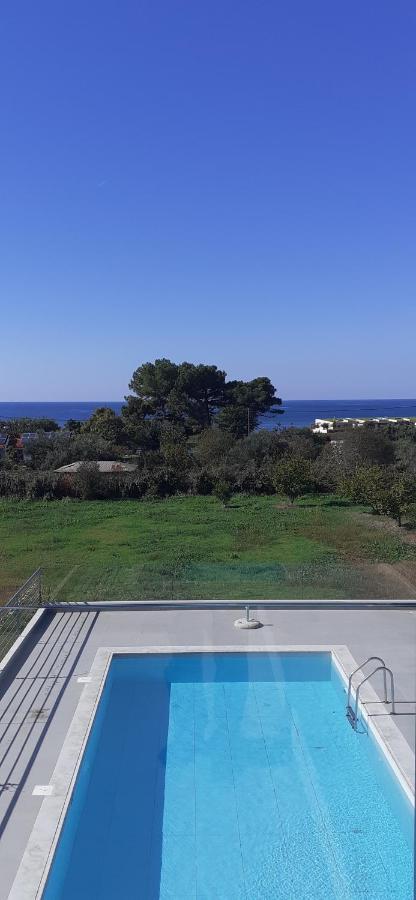 Io Luxury Pool & Hot Tub Suites Preveza Exteriér fotografie