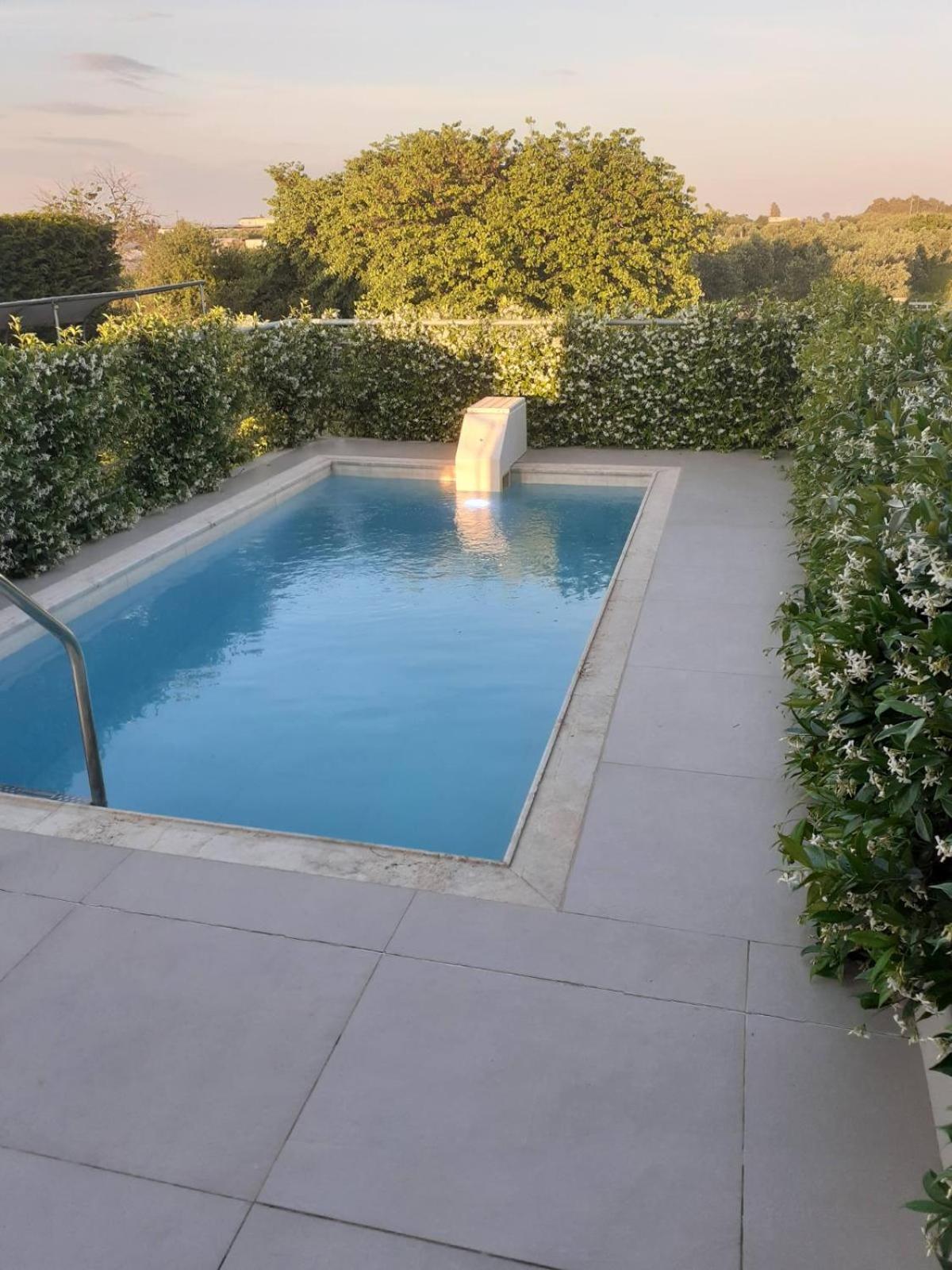 Io Luxury Pool & Hot Tub Suites Preveza Exteriér fotografie